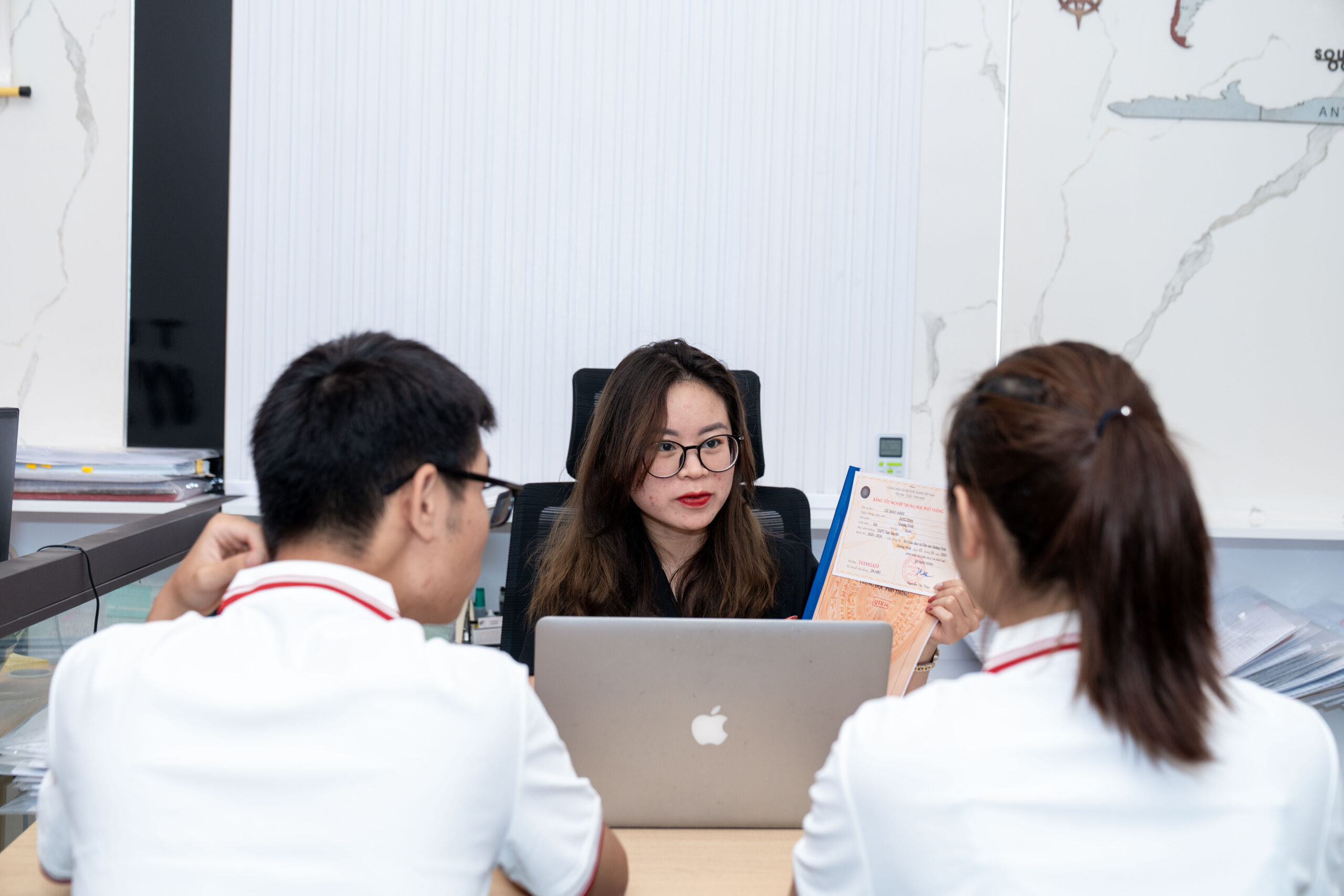 Lên chuyên ngành cùng Trường học tiếng